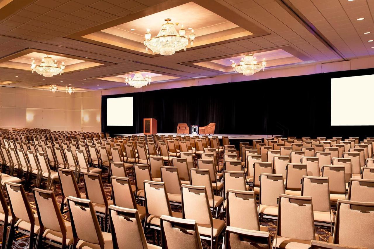 Sheraton Dfw Airport Hotel Irving Exterior photo